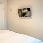 Baltischer Hof 57 *